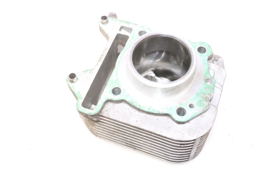 photo de CYLINDRE PISTON PIAGGIO LIBERTY IGET S 125 (2016 - 2020) - Autre angle de vue