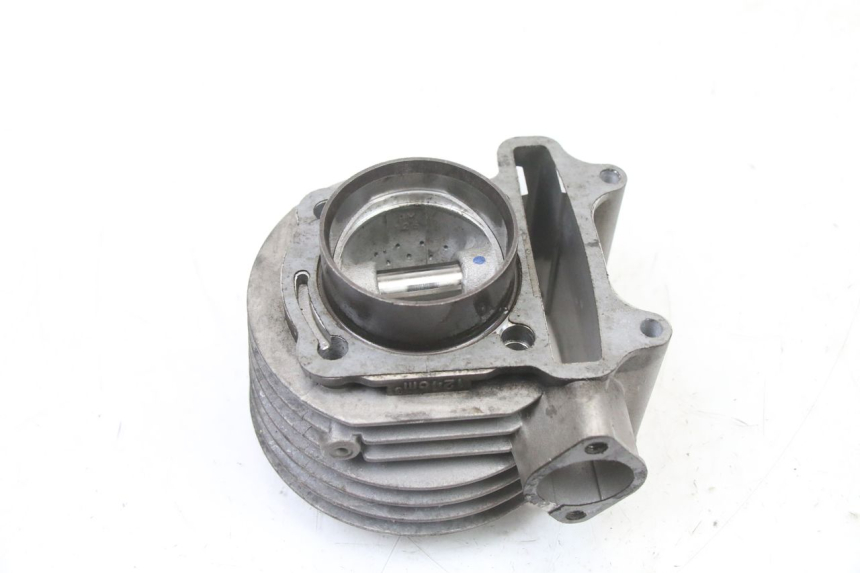 photo de CYLINDRE PISTON LONGJIA SHARPY 125 (2020 - 2024) - Gros plan technique