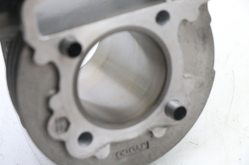 photo de CYLINDRE PISTON LONGJIA SHARPY 125 (2020 - 2024) - Marquages et références