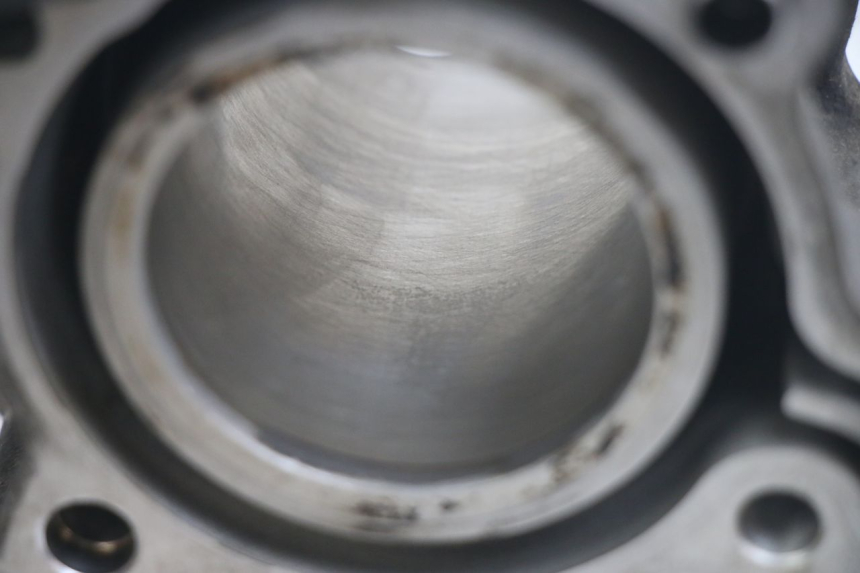 photo de CYLINDRE PISTON PIAGGIO MEDLEY 125 (2016 - 2023) - Autre angle de vue