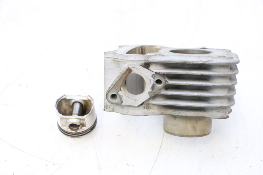 photo de CYLINDRE PISTON SYM MIO 50 (2005 - 2010) - Détails caractéristiques