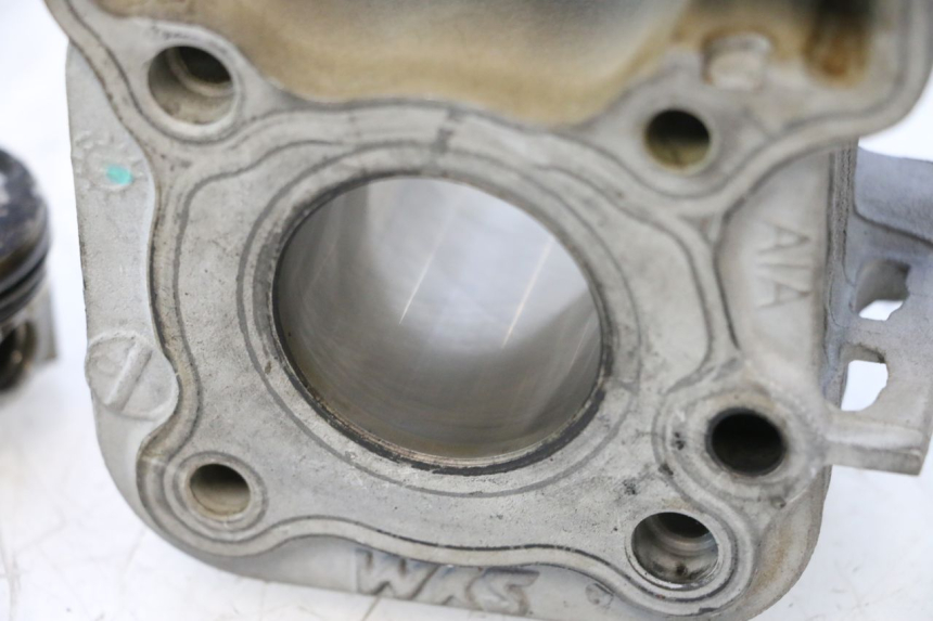 photo de CYLINDRE PISTON SYM MIO 50 (2005 - 2010) - Gros plan technique
