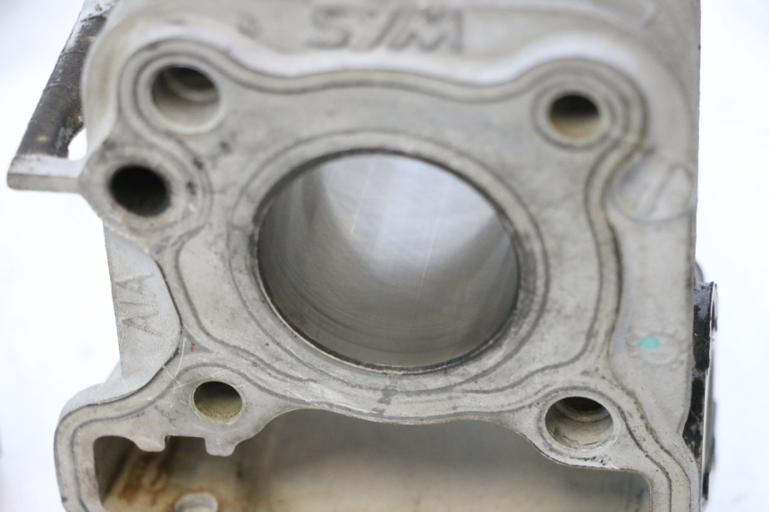 photo de CYLINDRE PISTON SYM MIO 50 (2005 - 2010) - Points de fixation