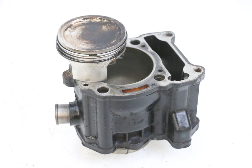 photo de CYLINDRE PISTON PIAGGIO MP3 RL 250 (2006 - 2010) - Vue principale