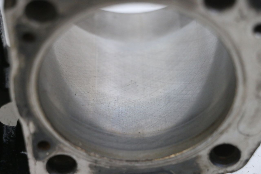 photo de CYLINDRE PISTON PIAGGIO MP3 RL 250 (2006 - 2010) - Vue d’ensemble