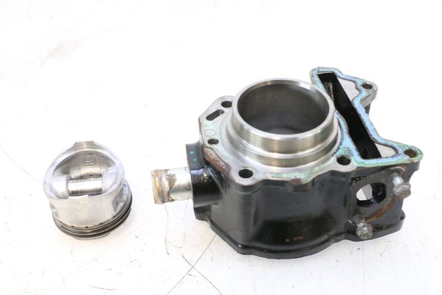 photo de CYLINDRE PISTON PIAGGIO MP3 125 (2006 - 2014) - Zoom état d’usage