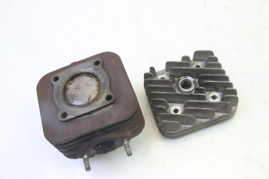 photo de CYLINDRE PISTON PIAGGIO NEW TYPHOON 50 (2010 - 2017) - Autre angle de vue