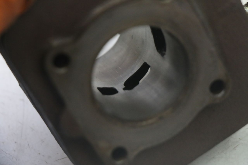 photo de CYLINDRE PISTON PIAGGIO NEW TYPHOON 50 (2010 - 2017) - État de surface