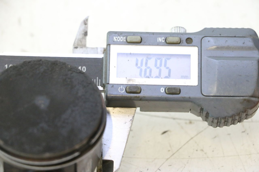photo de CYLINDRE PISTON MBK NITRO 50 (2004 - 2008) - Zoom état d’usage