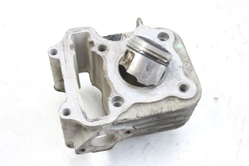 photo de CYLINDRE PISTON SYM ORBIT 2 4T 50 (2008 - 2017) - Zoom état d’usage