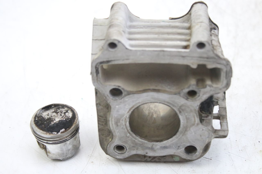 photo de CYLINDRE PISTON SYM ORBIT 2 4T 50 (2008 - 2017) - État de surface