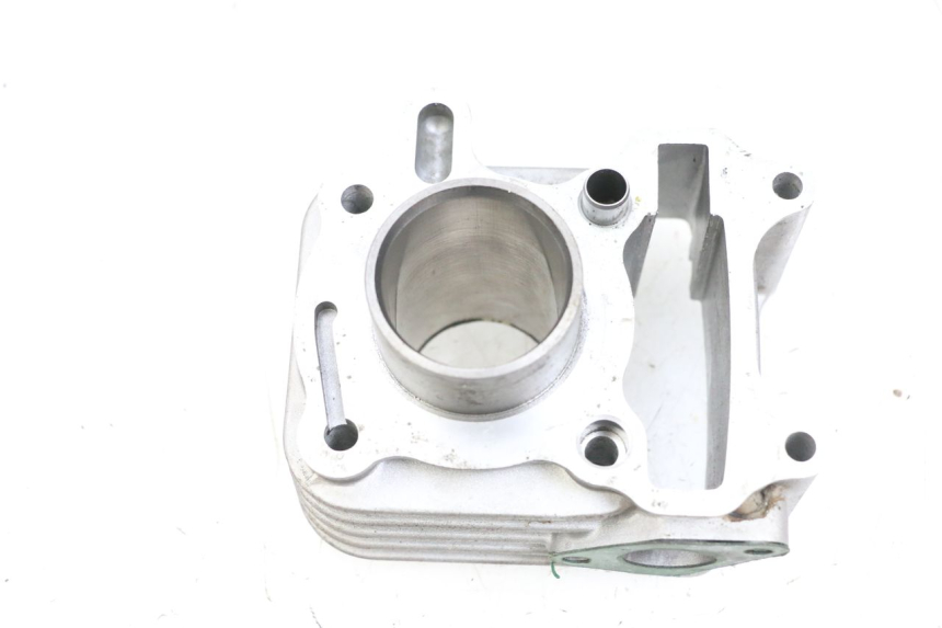 photo de CYLINDRE PISTON SYM ORBIT III 3 4T 50 (2018 - 2021) - Points de fixation