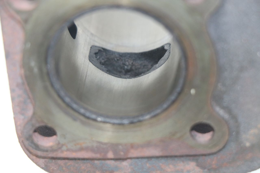 photo de CYLINDRE PISTON MBK OVETTO 2T 50 (2007 - 2017) - Gros plan technique