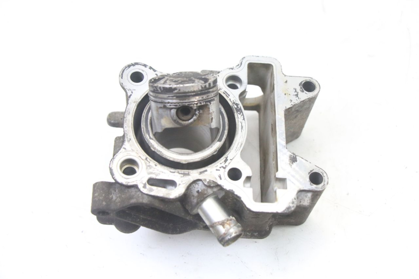 photo de CYLINDRE PISTON MBK OVETTO 4T 50 (2008 - 2016) - Détail de la pièce