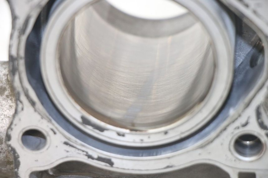 photo de CYLINDRE PISTON HONDA PCX (JF28) 125 (2009 - 2011) - Gros plan technique