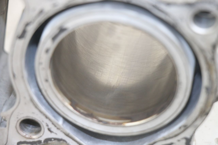 photo de CYLINDRE PISTON HONDA PCX (JF28) 125 (2009 - 2011) - Vue d’ensemble