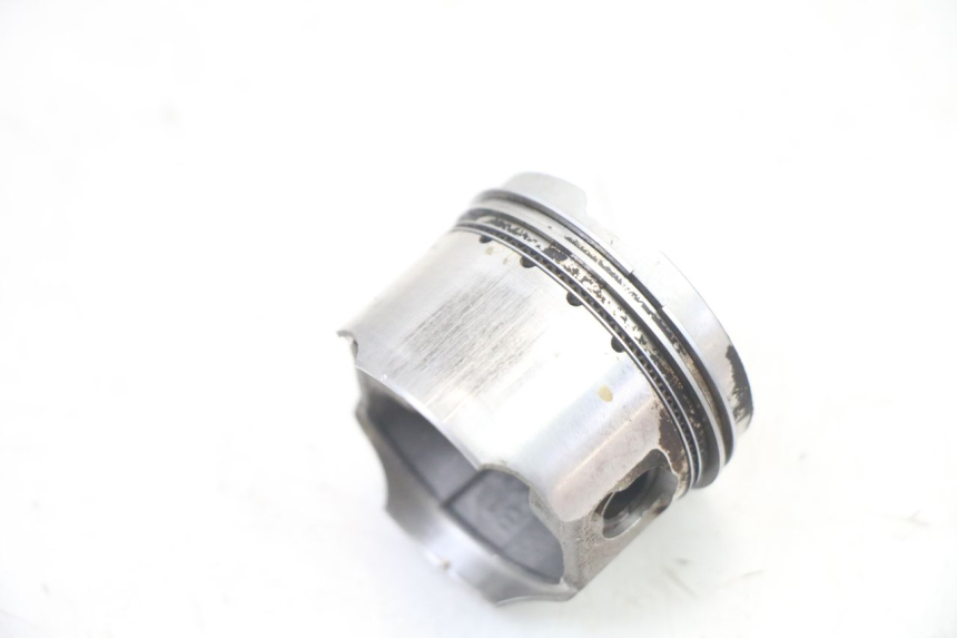 photo de CYLINDRE PISTON PEUGEOT KISBEE 4T 50 (2010 - 2017) - État de surface