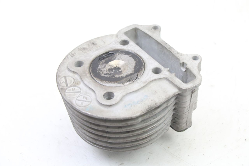 photo de CYLINDRE PISTON PEUGEOT VIVACITY 125 (2010 - 2017) - Autre angle de vue