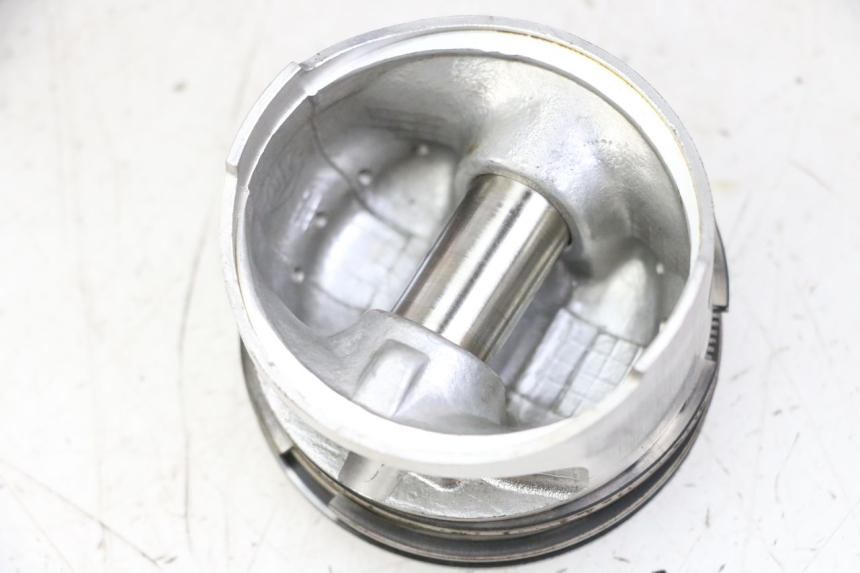 photo de CYLINDRE PISTON PIAGGIO VESPA LX 150 (2005 - 2013) - Vue rapprochée
