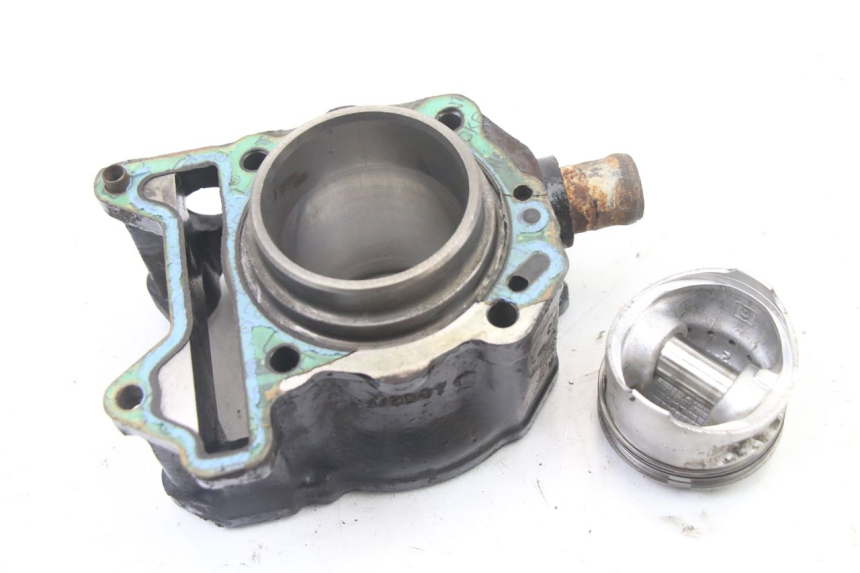 photo de CYLINDRE PISTON PIAGGIO X8 125 (2004 - 2007) - Points de fixation