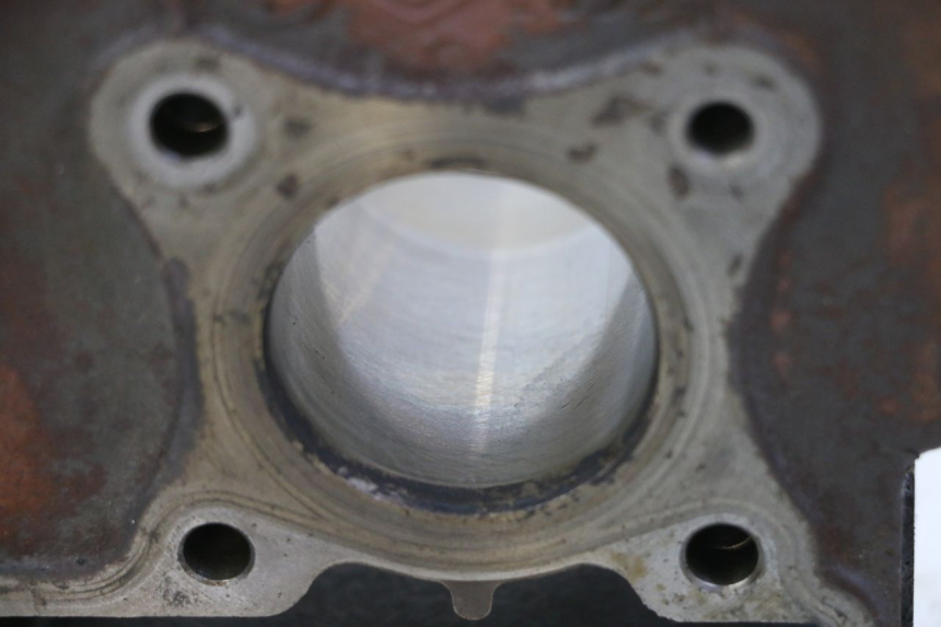 photo de CYLINDRE PISTON PIAGGIO ZIP 4T 50 (2018 - 2020) - Points de fixation