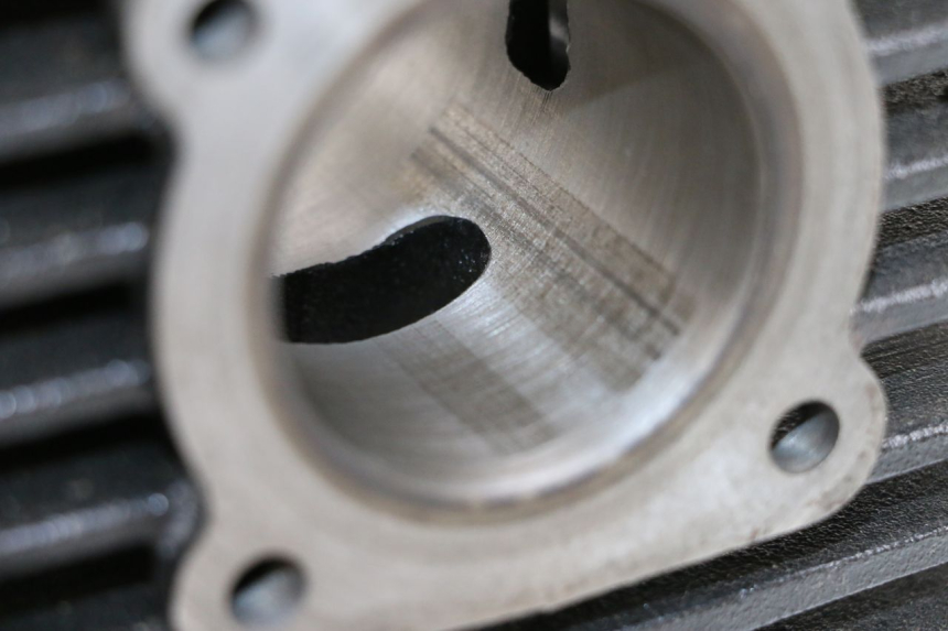 photo de CYLINDRE PISTON YAMAHA PW 80 (1983 - 2014) - Autre angle de vue