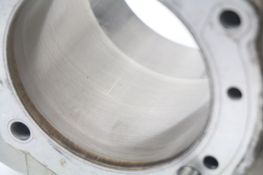 photo de CYLINDRE PISTON BMW R GS 1150 (1999 - 2004) - État de surface