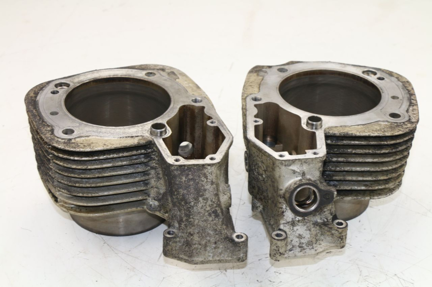 photo de CYLINDRE PISTON BMW R RT ABS 1100 (1996 - 2001) - Zoom composants