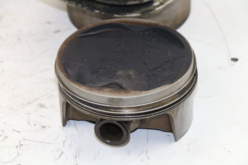 photo de CYLINDRE PISTON BMW R RT ABS 1100 (1996 - 2001) - Aperçu profil