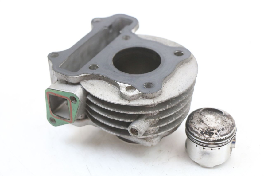 photo de Cylinder Piston EUROCKA R8 4T 50 (2013 - 2022) - Zoom état d’usage