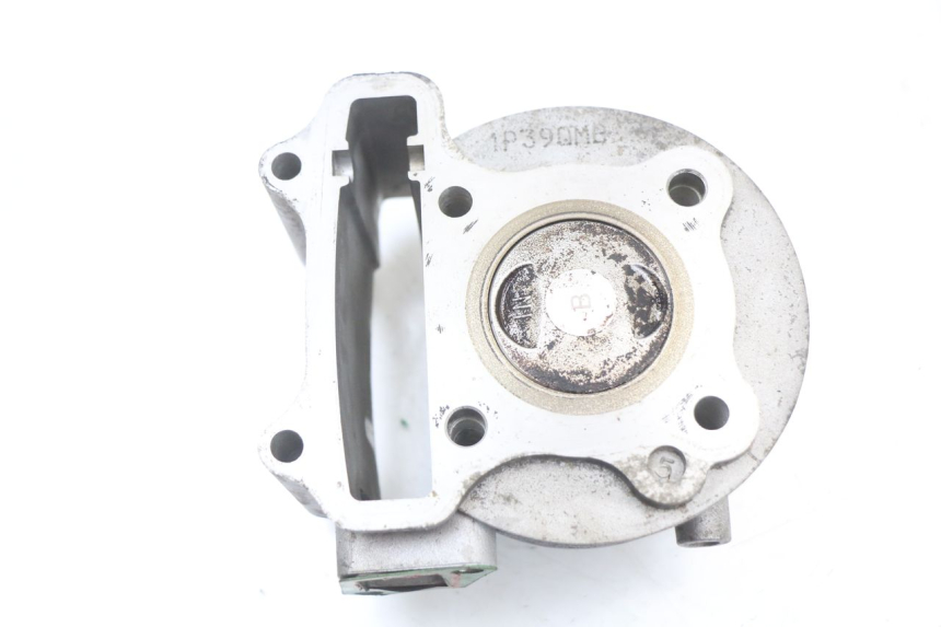 photo de Cylinder Piston EUROCKA R8 4T 50 (2013 - 2022) - Gros plan technique