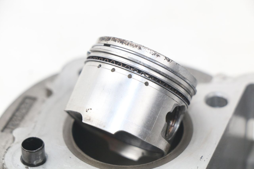 photo de CYLINDRE PISTON TNT MOTOR ROMA 10' 4T 50 (2007 - 2018) - État de surface