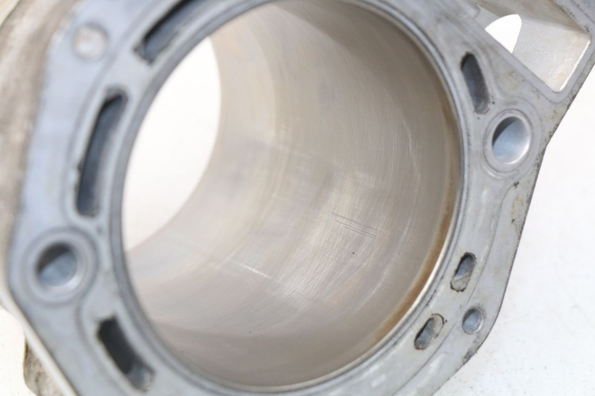 photo de CYLINDRE PISTON PEUGEOT SATELIS 500 (2007 - 2013) - Vue d’ensemble