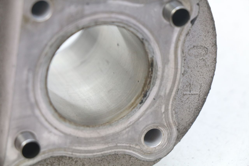 photo de CYLINDRE PISTON KYMCO SENTO 50 (2008 - 2013) - Gros plan technique