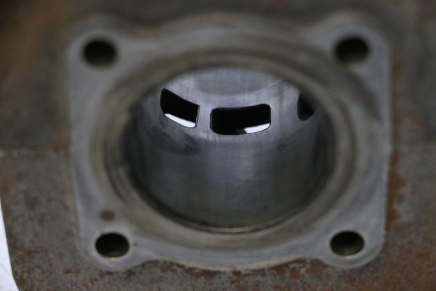 photo de CYLINDRE PISTON PEUGEOT SPEEDFIGHT 2 AC 50 (2000 - 2009) - Pièce contrôlée