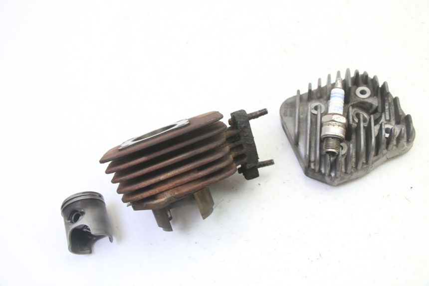 photo de CYLINDRE PISTON PEUGEOT SPEEDFIGHT 3 AIR 50 (2009 - 2015) - Autre angle de vue