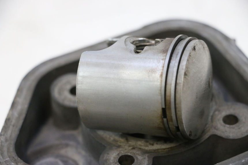 photo de CYLINDRE PISTON PEUGEOT SPEEDFIGHT LC 50 (1996 - 2002) - Aperçu profil