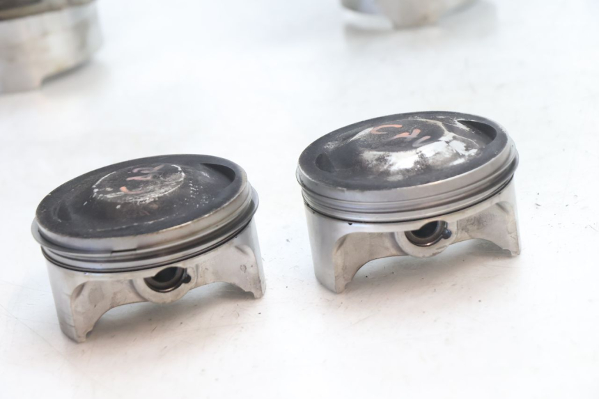 photo de CYLINDRE PISTON DUCATI SS IE DS CARENEE 1000 (2002 - 2006) - Vue principale