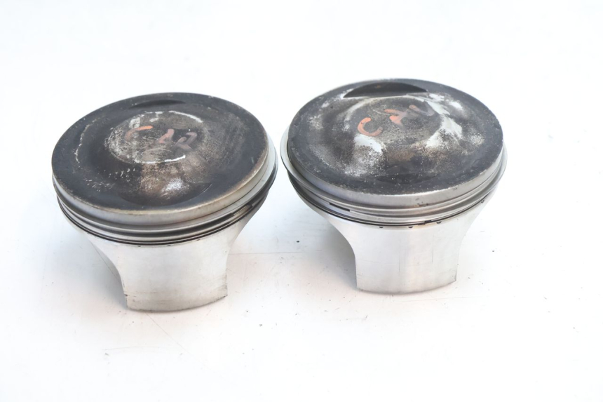 photo de CYLINDRE PISTON DUCATI SS IE DS CARENEE 1000 (2002 - 2006) - Autre angle de vue