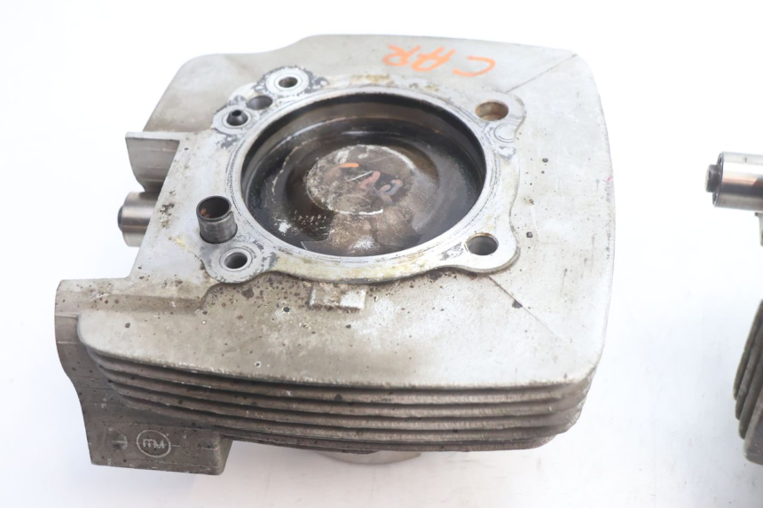 photo de CYLINDRE PISTON DUCATI SS IE DS CARENEE 1000 (2002 - 2006) - Gros plan technique