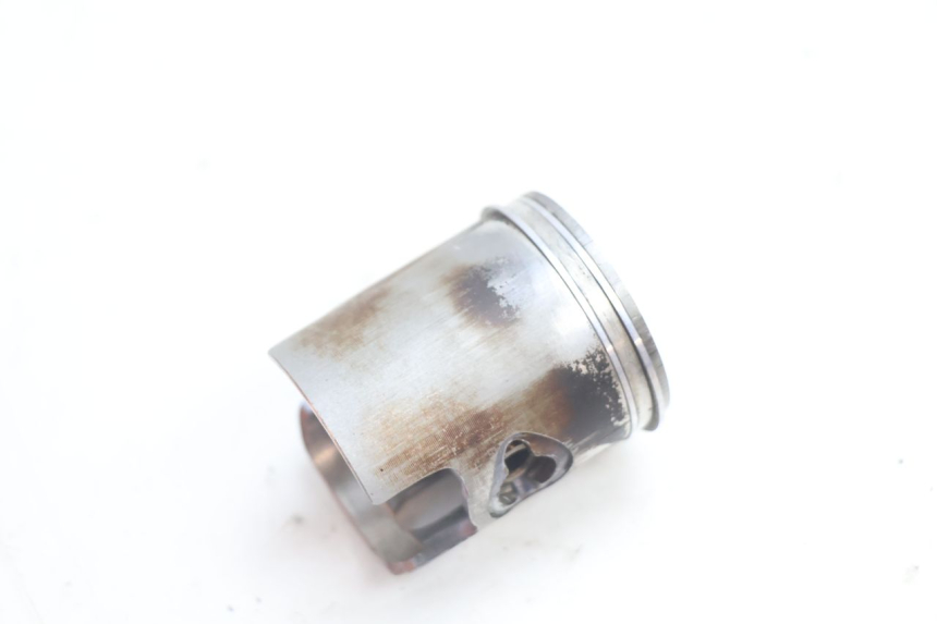 photo de CYLINDRE PISTON MBK STUNT NAKED 50 (2004 - 2018) - Focus structure