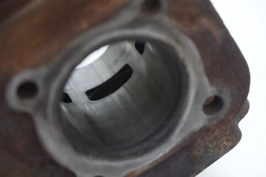 photo de CYLINDRE PISTON MBK STUNT NAKED 50 (2004 - 2018) - Marquages et références