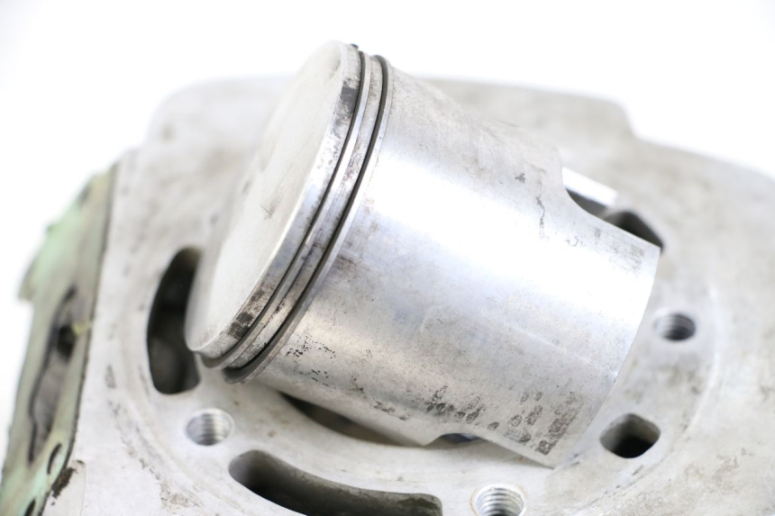 photo de CYLINDRE PISTON CAGIVA SUPER CITY 125 (1992 - 1997) - Zoom état d’usage
