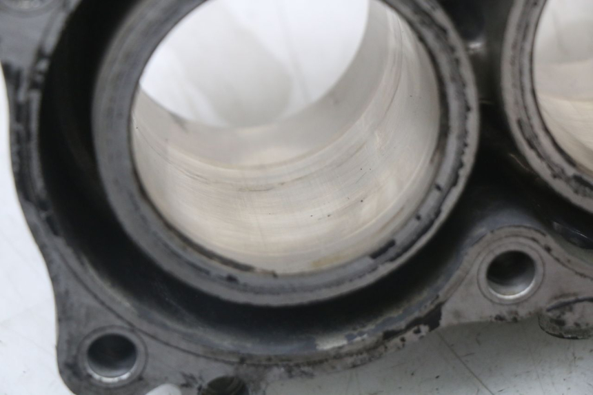 photo de CYLINDRE PISTON SUZUKI GSX F GSXF 650 (2007 - 2015) - Points de fixation