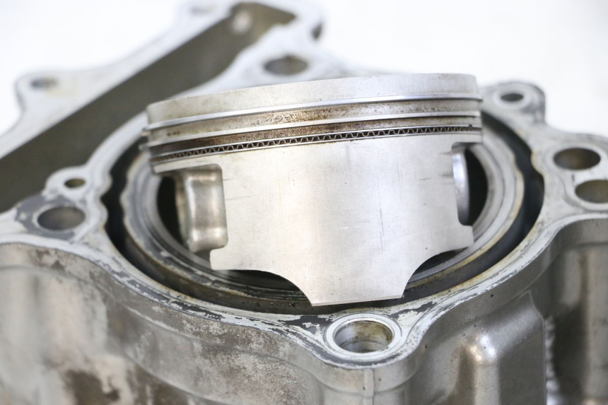 photo de CYLINDRE PISTON SUZUKI SV S 650 (1999 - 2002) - Angle alternatif