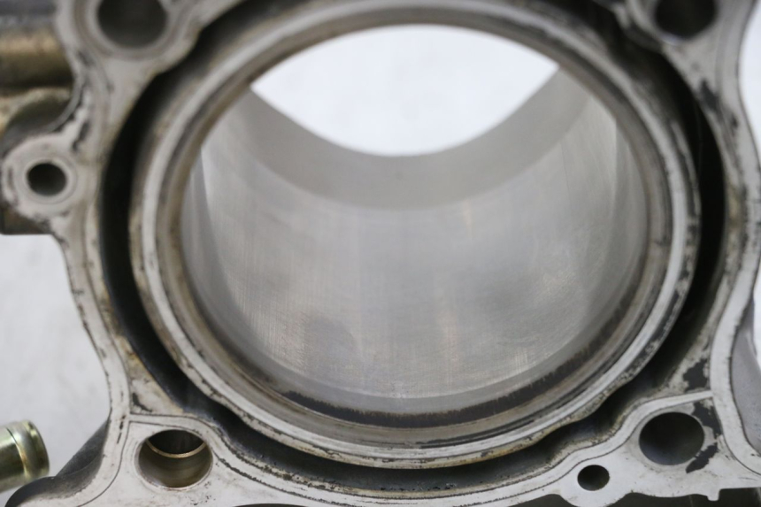 photo de CYLINDRE PISTON SUZUKI SV S 650 (1999 - 2002) - État de surface