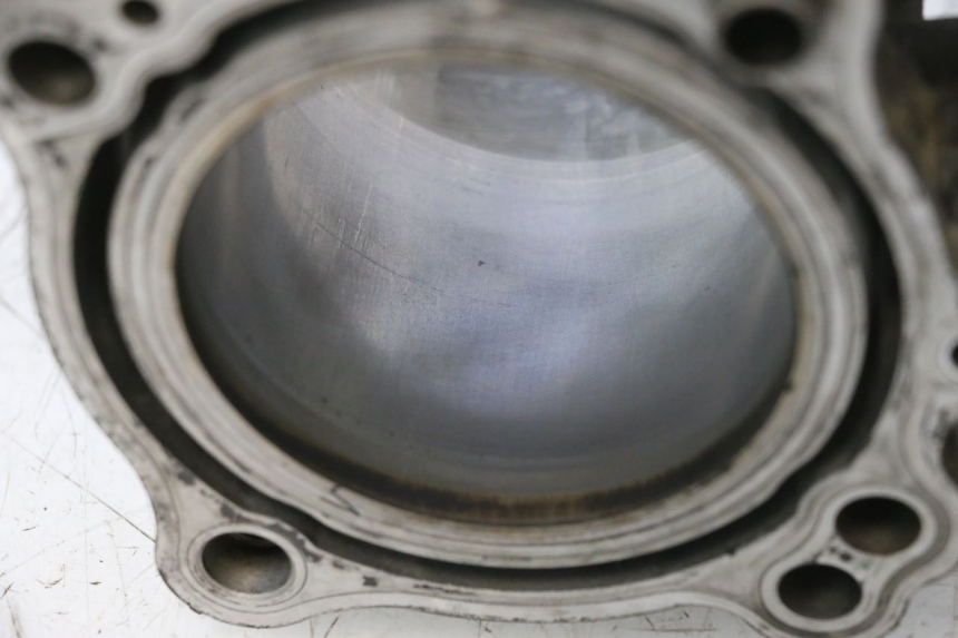 photo de CYLINDRE PISTON SUZUKI SV S 650 (1999 - 2002) - État de surface