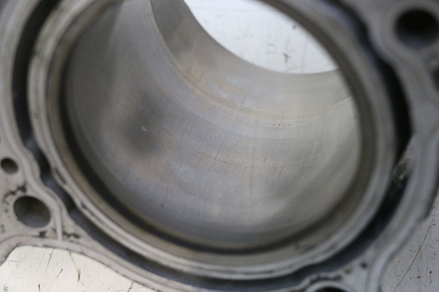 photo de CYLINDRE PISTON SUZUKI SV S 650 (1999 - 2002) - Marquages et références