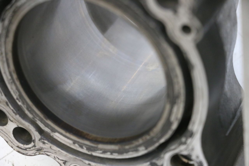 photo de CYLINDRE PISTON SUZUKI SV S 650 (2003 - 2009) - Marquages et références
