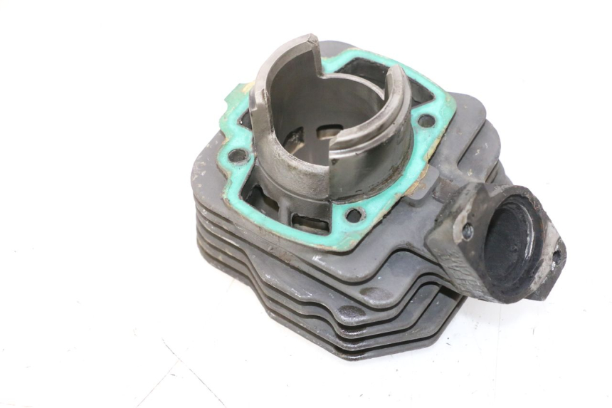 photo de CYLINDRE PISTON PEUGEOT TREKKER 50 (1995 - 2004) - Détails caractéristiques